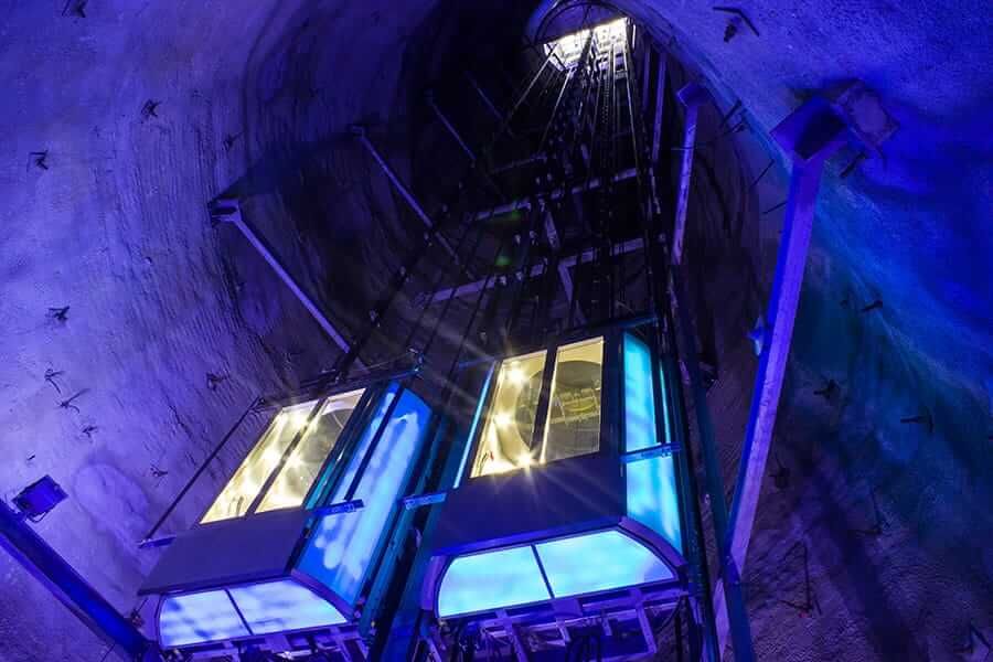 Schlossberg Graz | Tragkraft von 1.125 kg oder 15 Personen | Geschwindigkeit beträgt 2,50 m/s | Förderhöhe ist 75,85 m | Kabinengröße von 2,55 m²